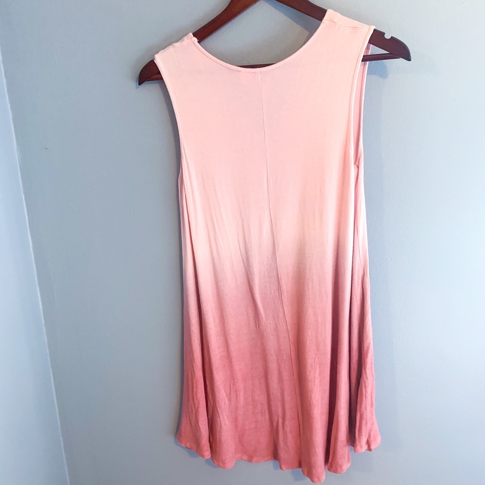 Francesca’s Alya pink ombré front cross dress - Picture 4 of 8